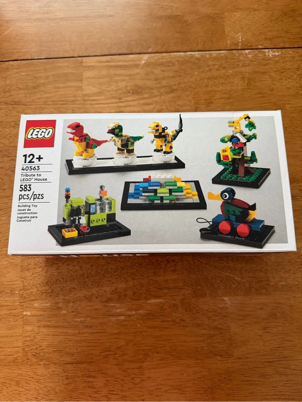 Tribute to Lego House 40563